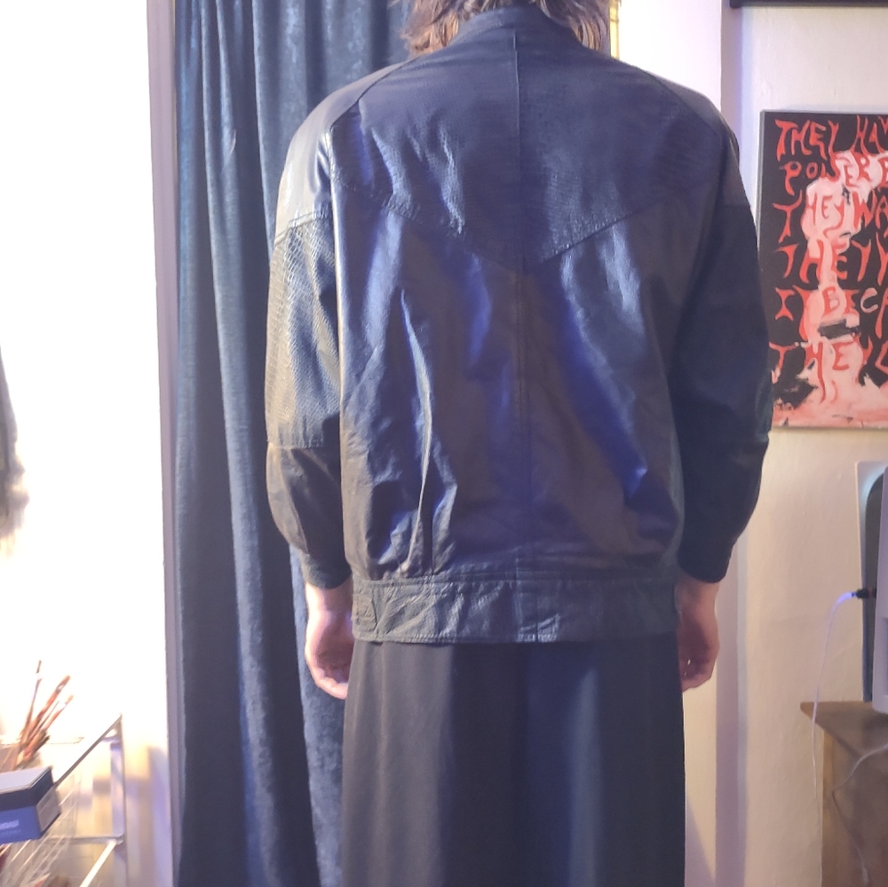 Leather jacket - Picture 5 of 6